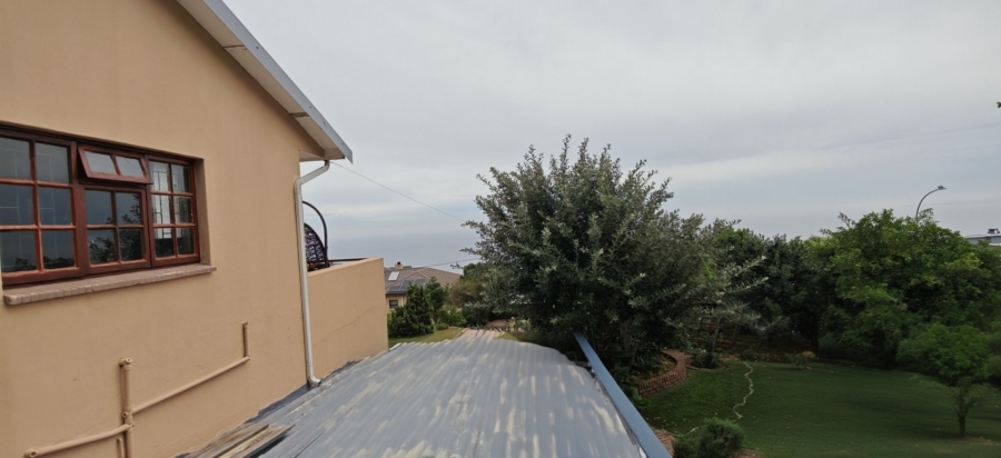 7 Bedroom Property for Sale in Dana Bay Western Cape